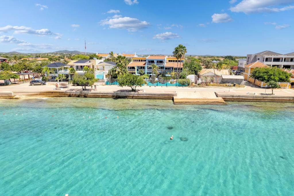 Bonaire Oceanfront Apartments Kralendijk Exteriör bild